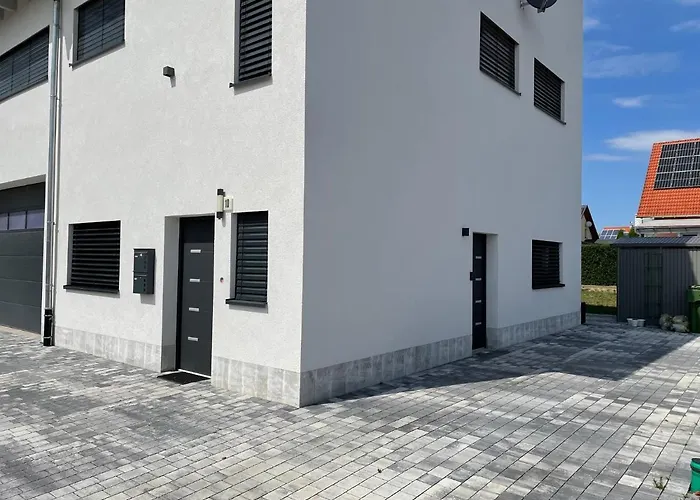 דירה Ola שוונאו